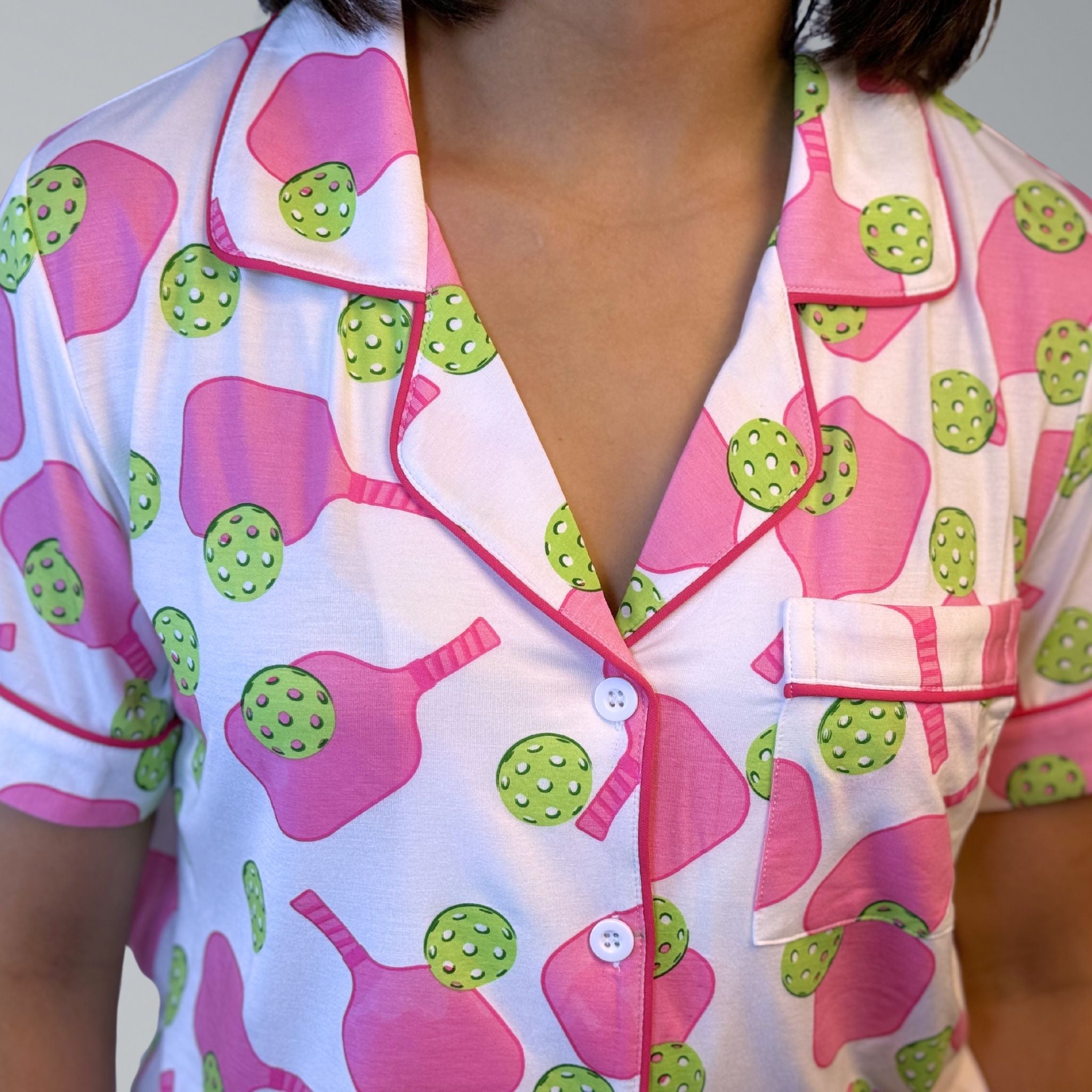 A close up view of the collar which is a fold-down notched collar 