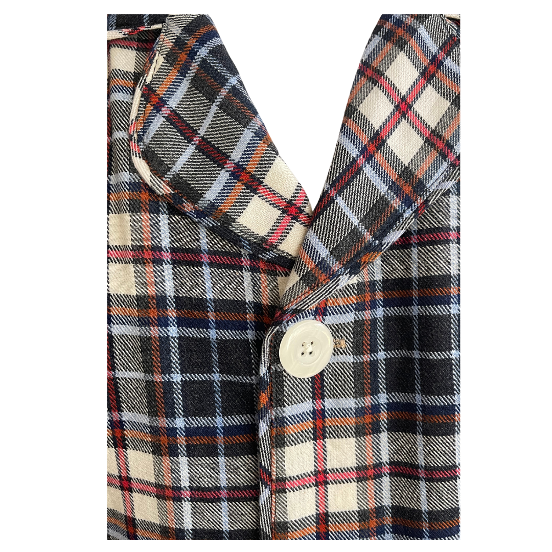 variant::red-white-blue [adaptive pajamas] - [Buck&Buck] collar is a fold down notched collar.